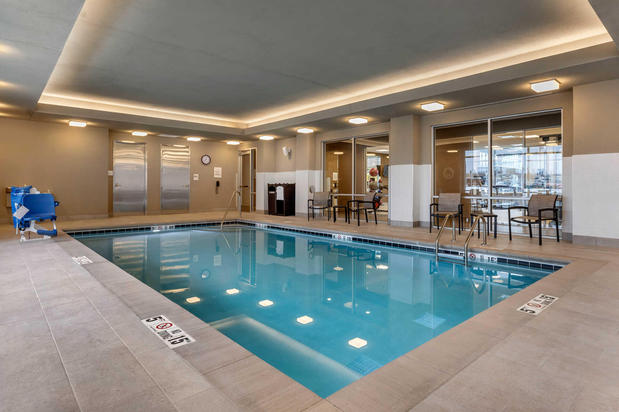 Images Cambria Hotel Omaha Downtown