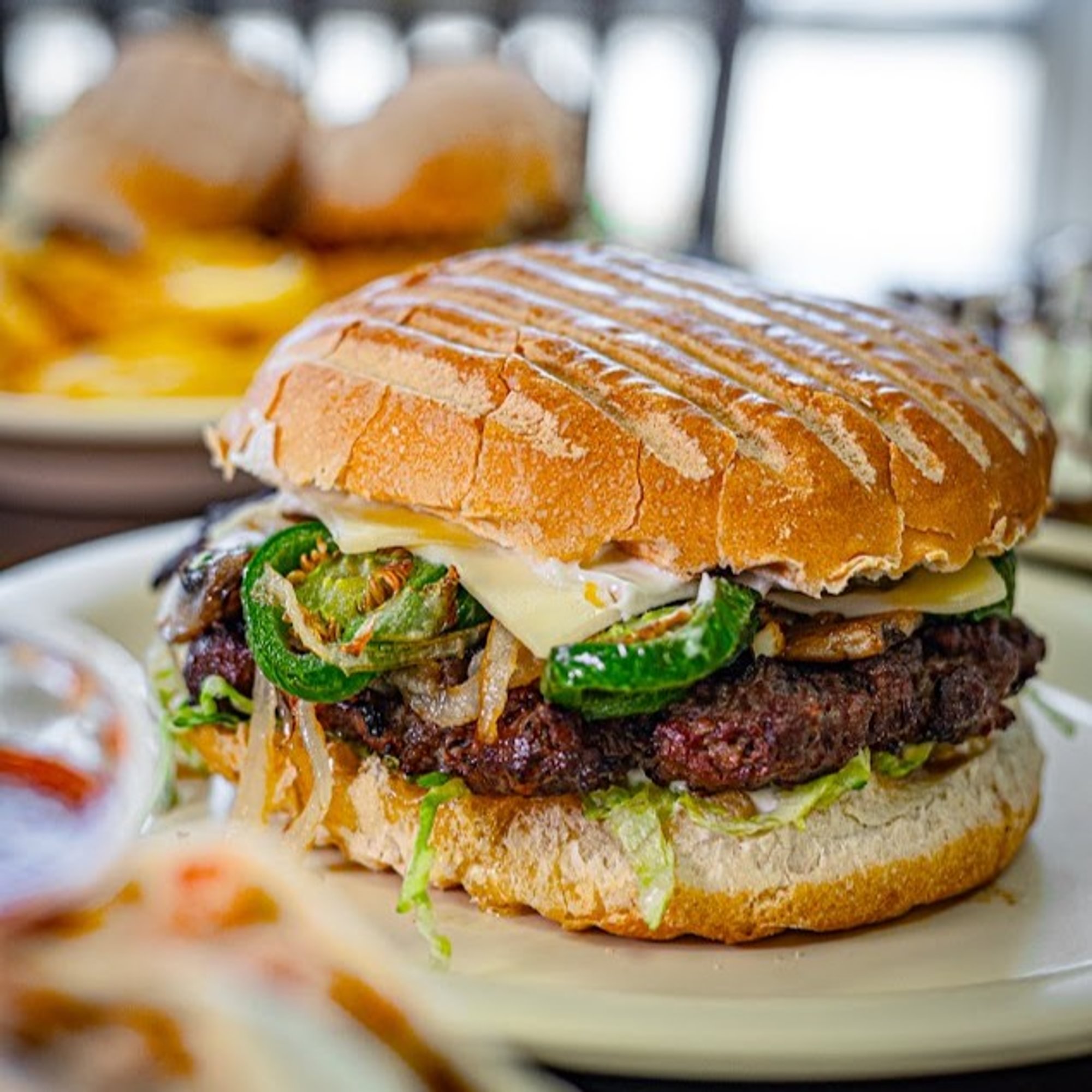 Deluxe Cheese Burger