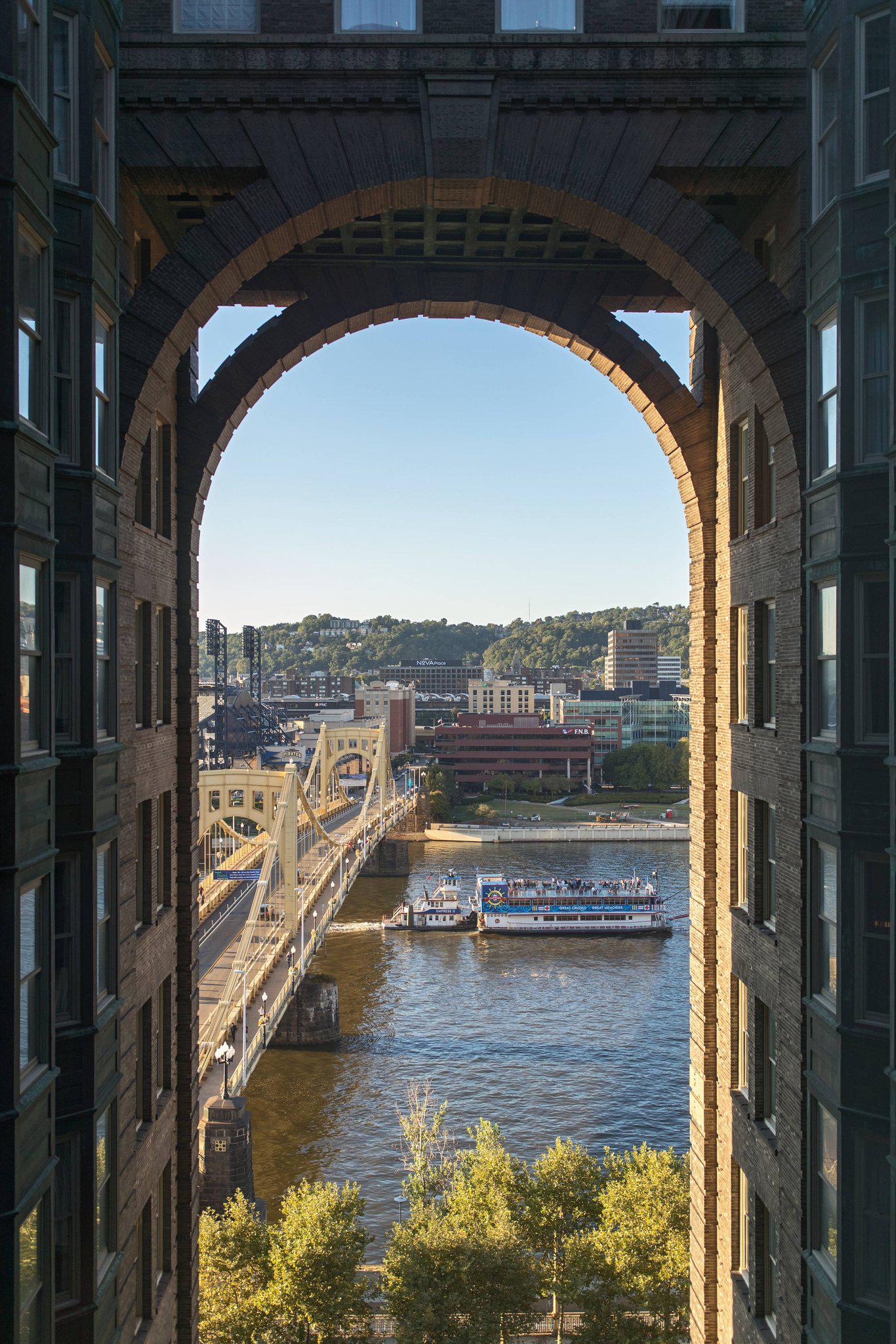 Renaissance Pittsburgh Hotel Photo