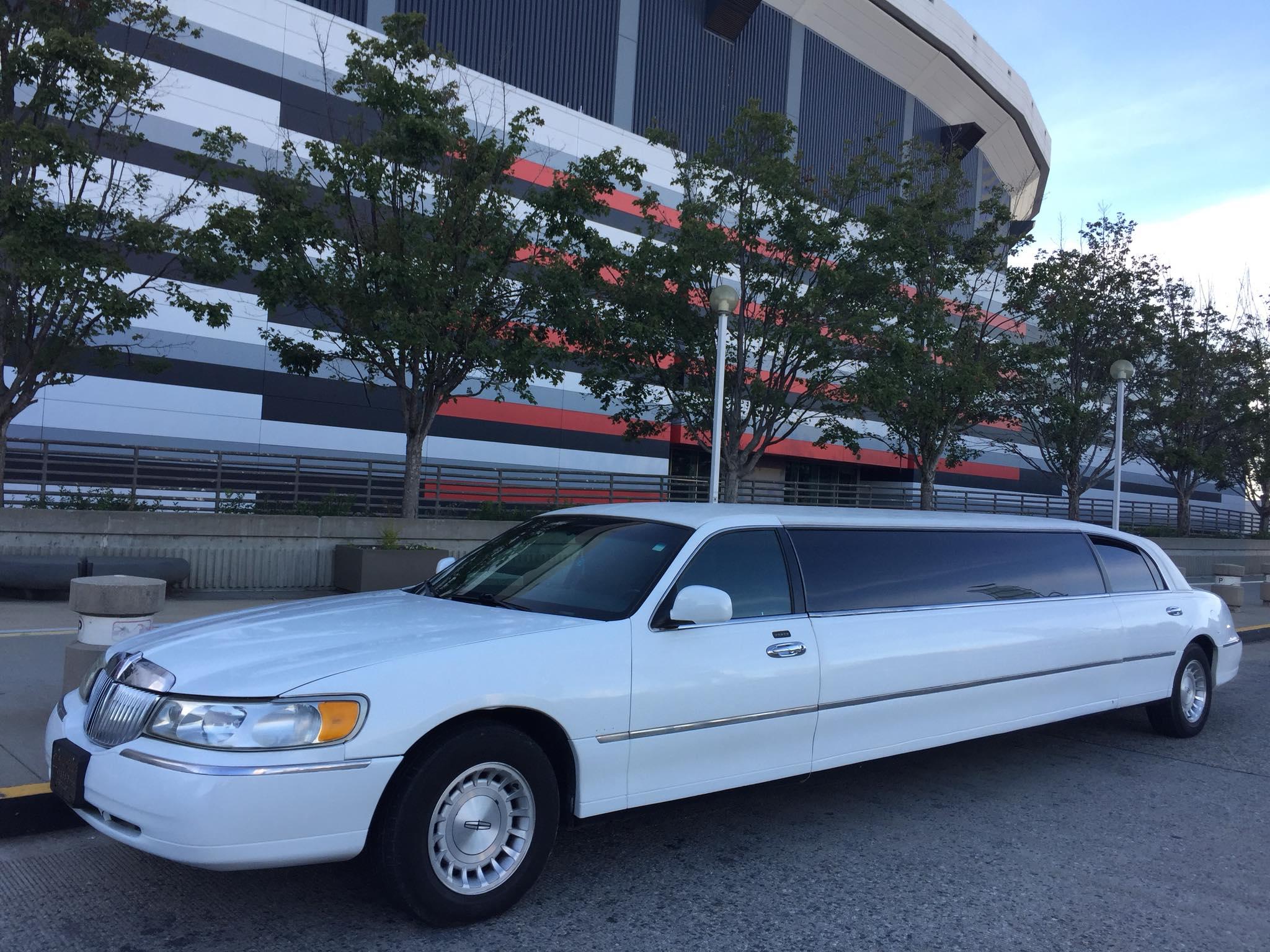 Stone Limo Service Logo