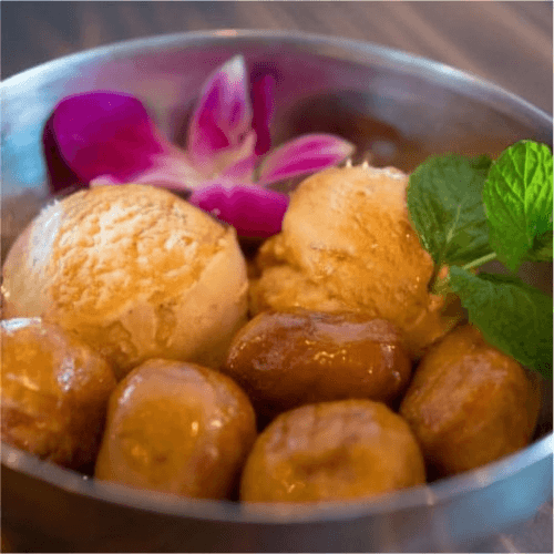 Picarones Con Helado De Lucuma