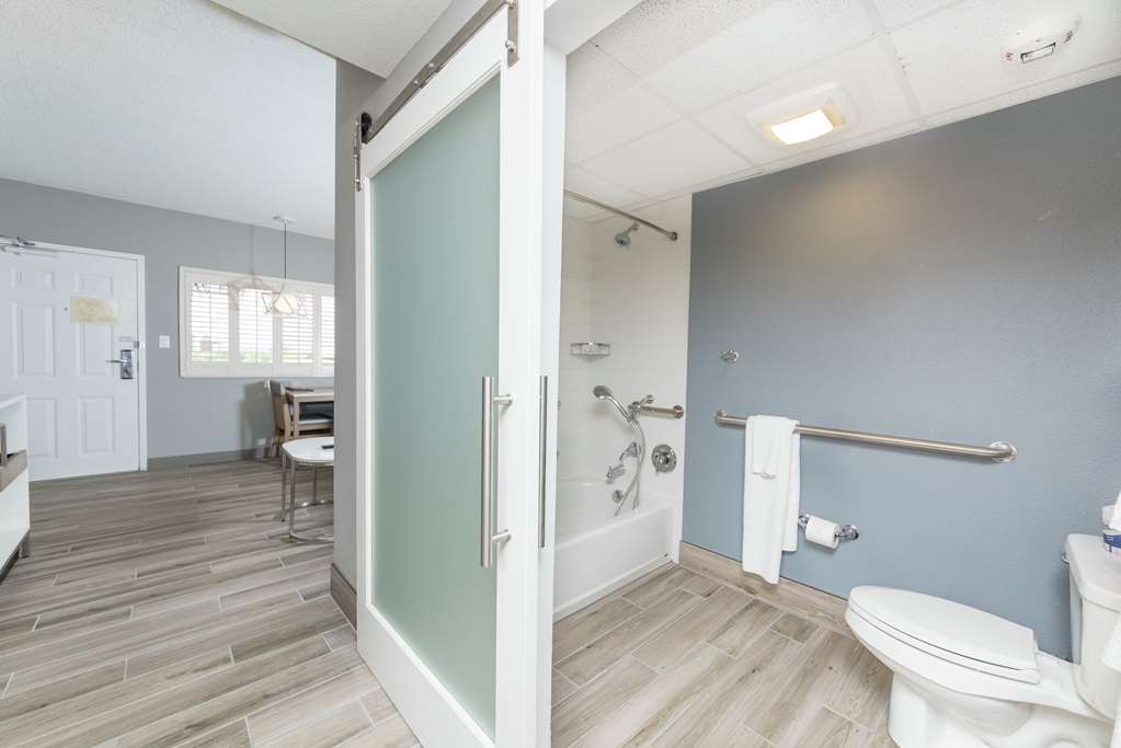 DoubleTree Suites by Hilton Hotel Melbourne Beach Oceanfront Image