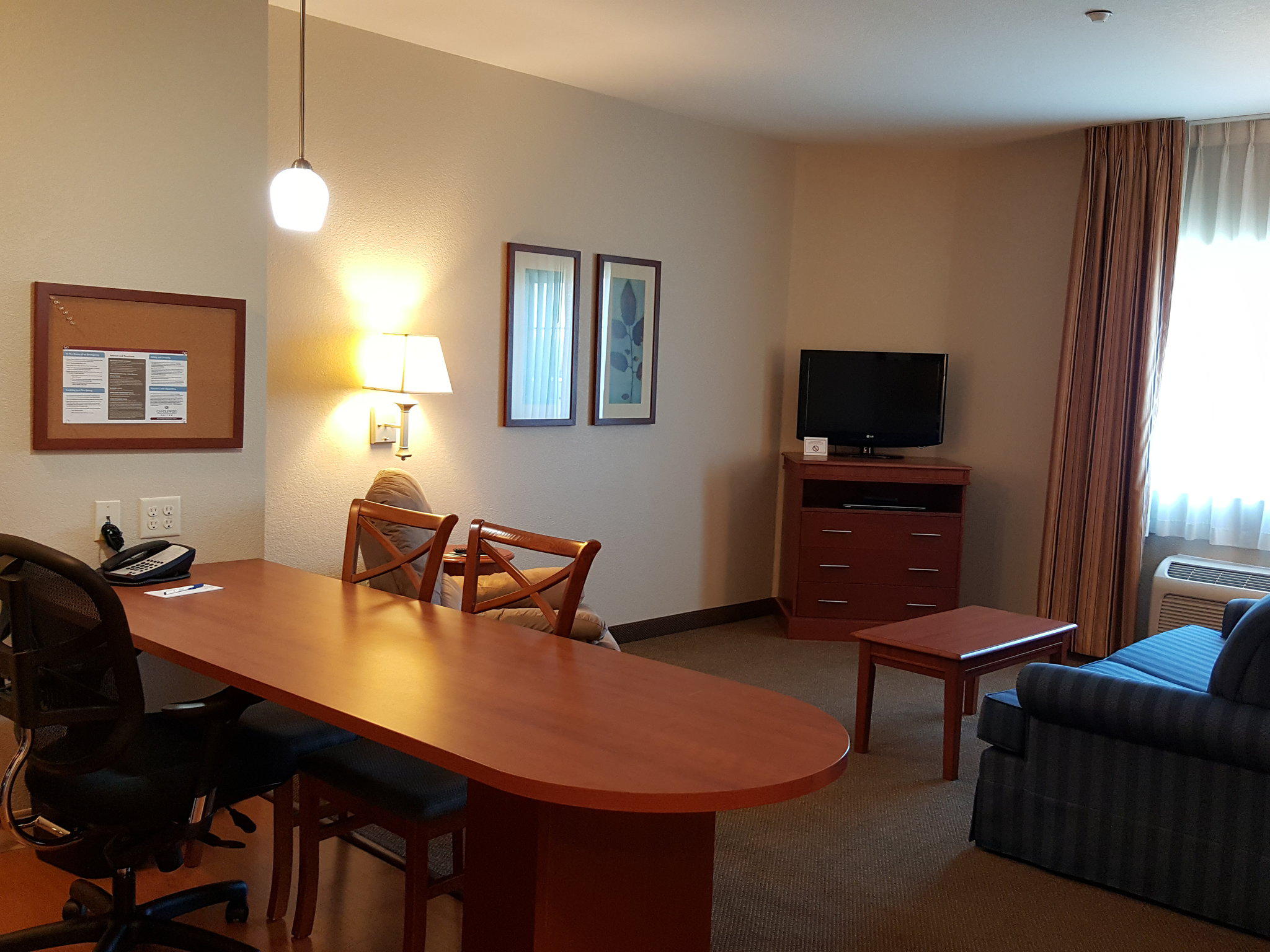 Candlewood Suites Portland-Airport Photo