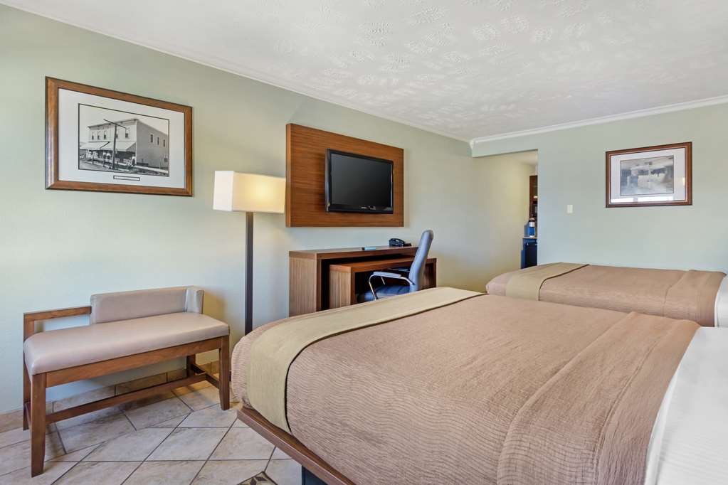 Best Western Plus Ahtanum Inn Image