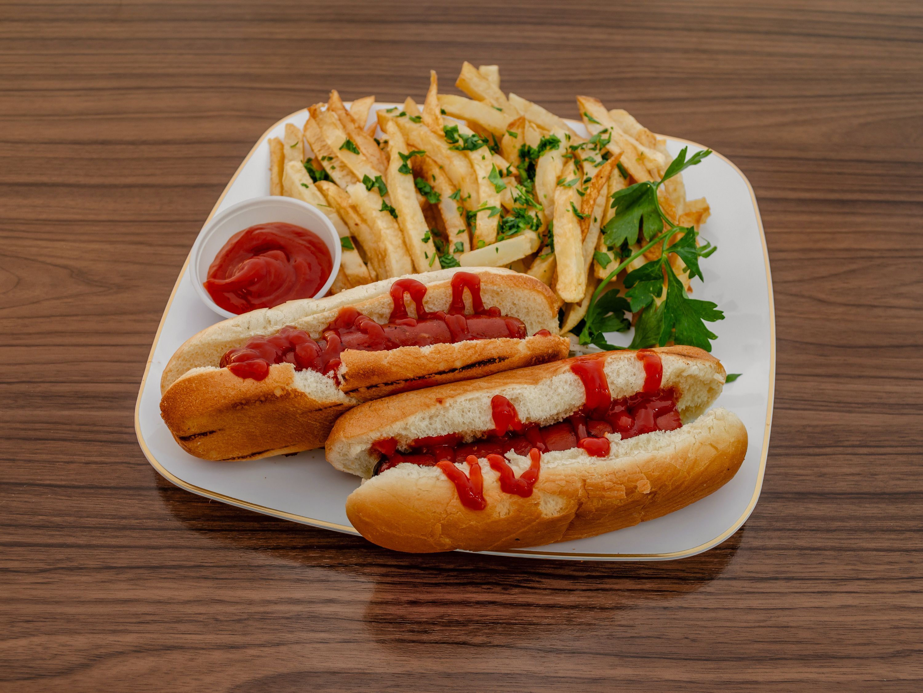 2 Hot Dogs w/ Fries
