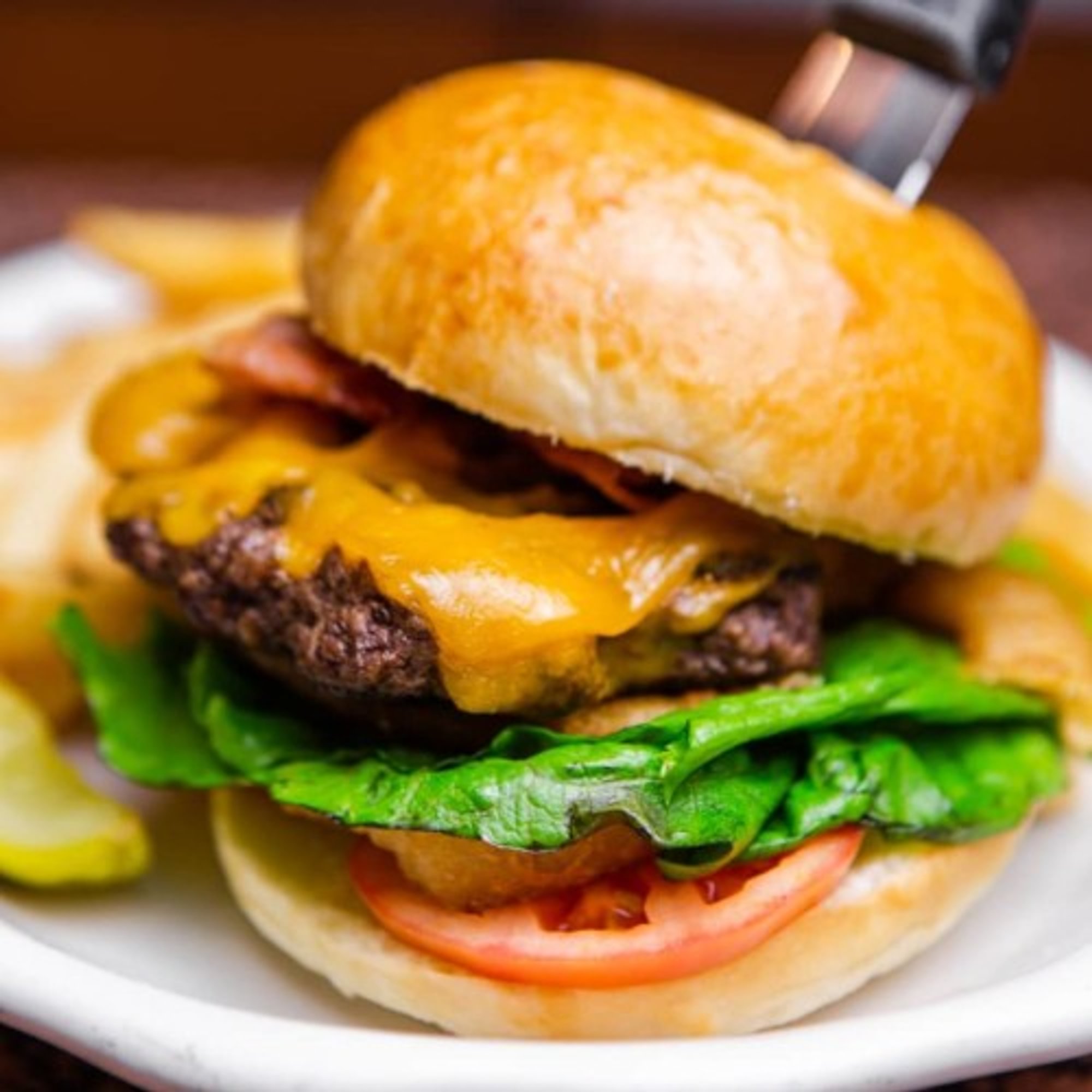1/2 LB. CHEESEBURGER