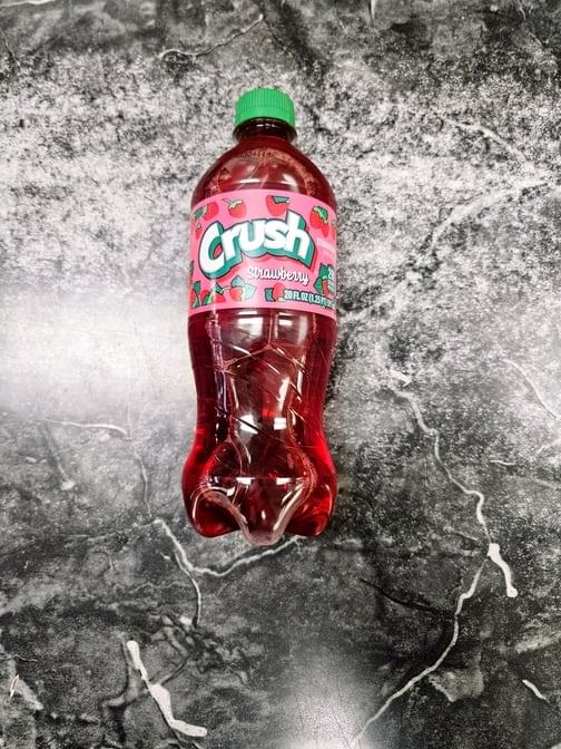 Crush Strawberry 20oz bottle