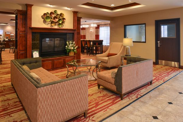 Images Holiday Inn Express & Suites Cherry Hills