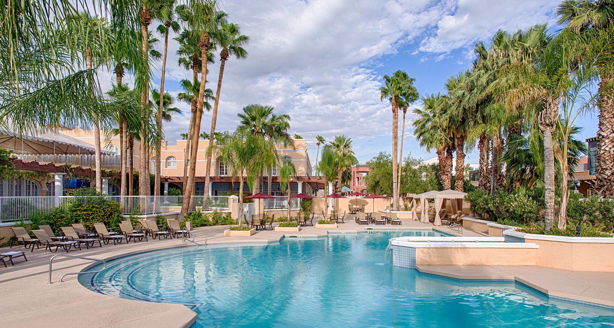 Crowne Plaza Hotels & Resorts Phoenix - Chandler Golf Resort Photo