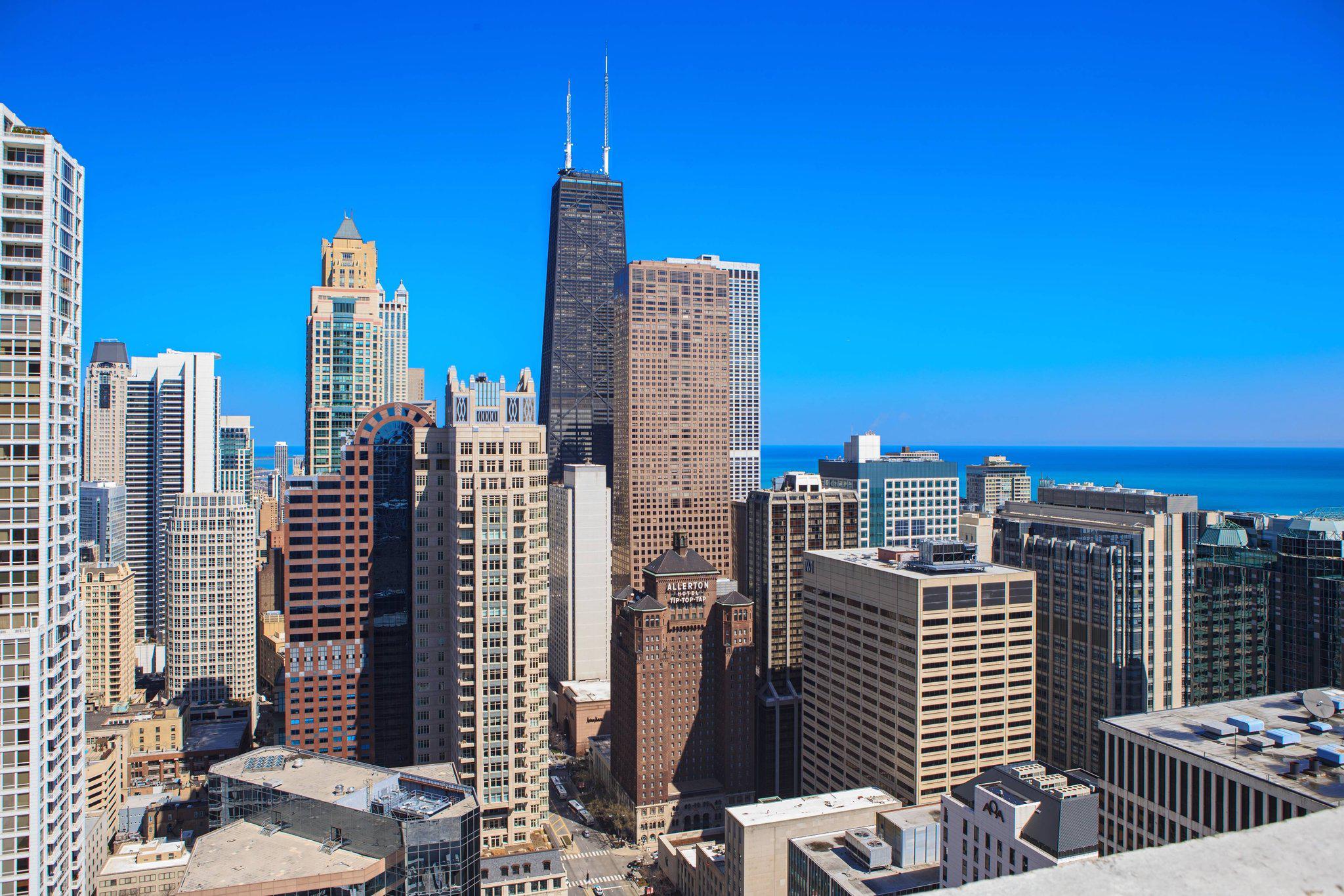 Chicago Marriott Downtown Magnificent Mile Photo