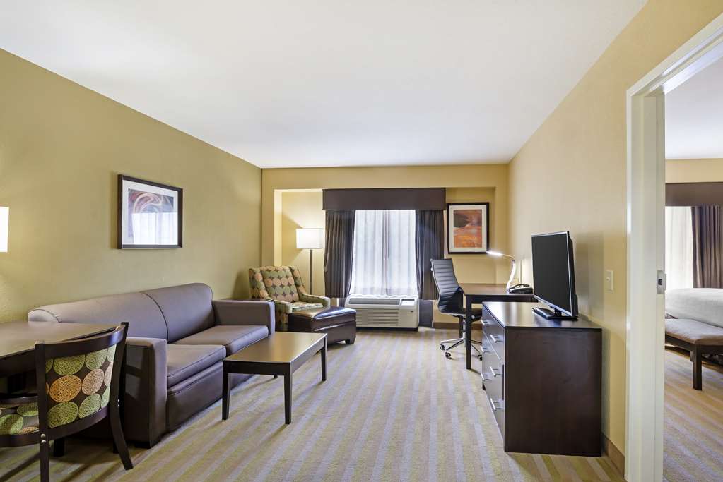 Best Western Plus Thornburg Inn & Suites Image