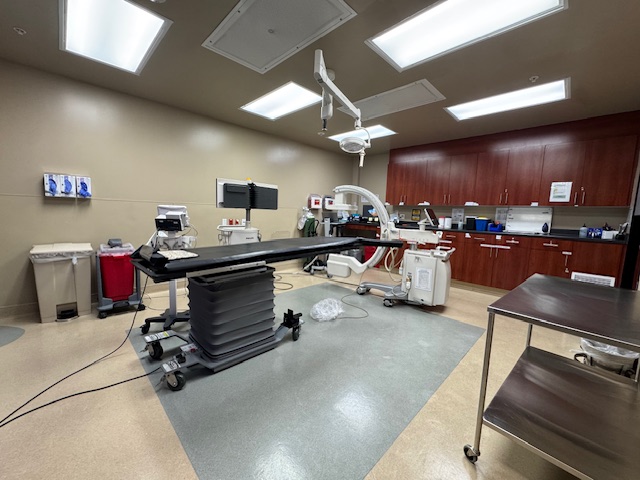 A treatment room at Pacific VascuCare Surgery Center