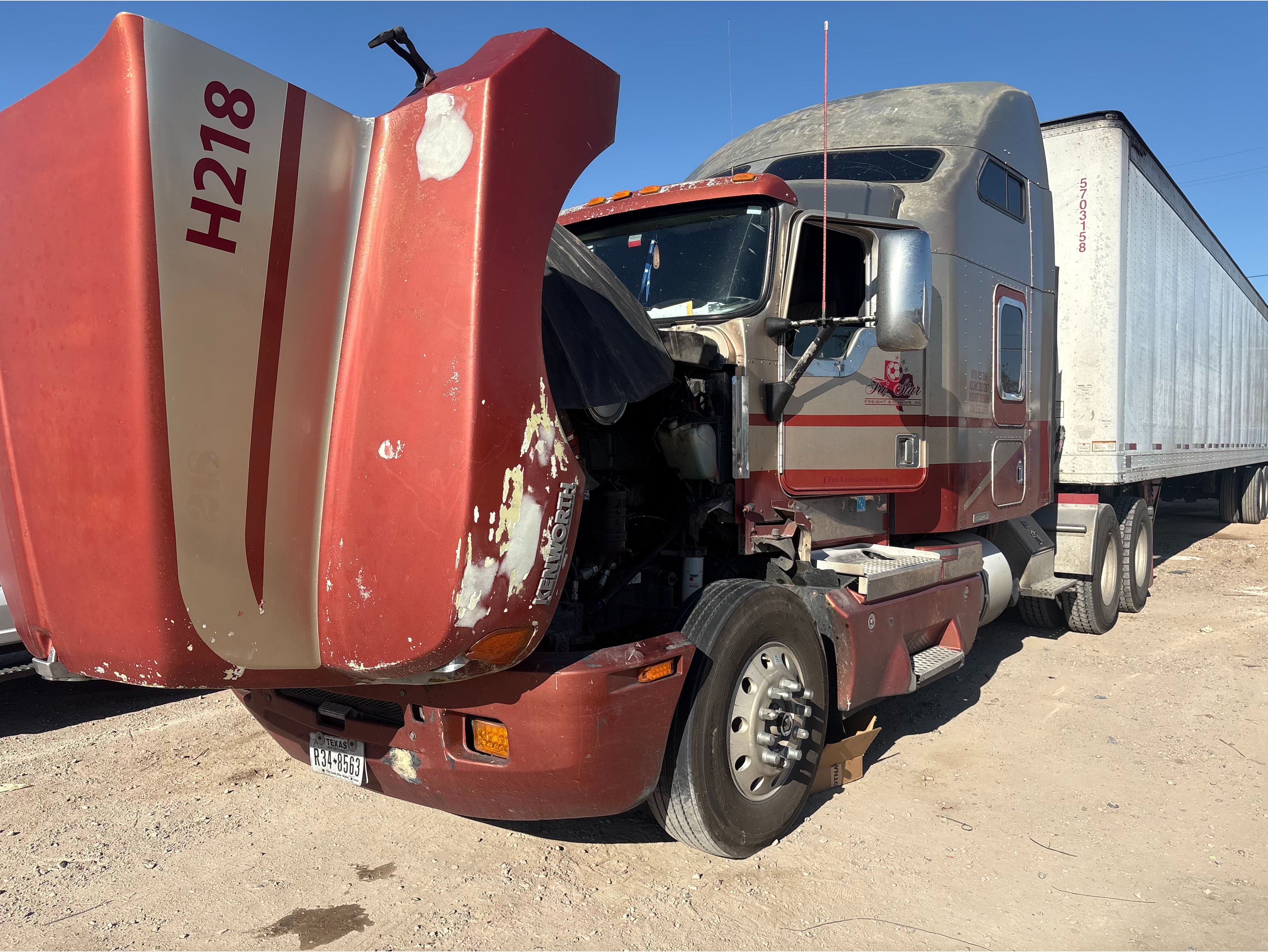 Phoenix Heavy Towing Image