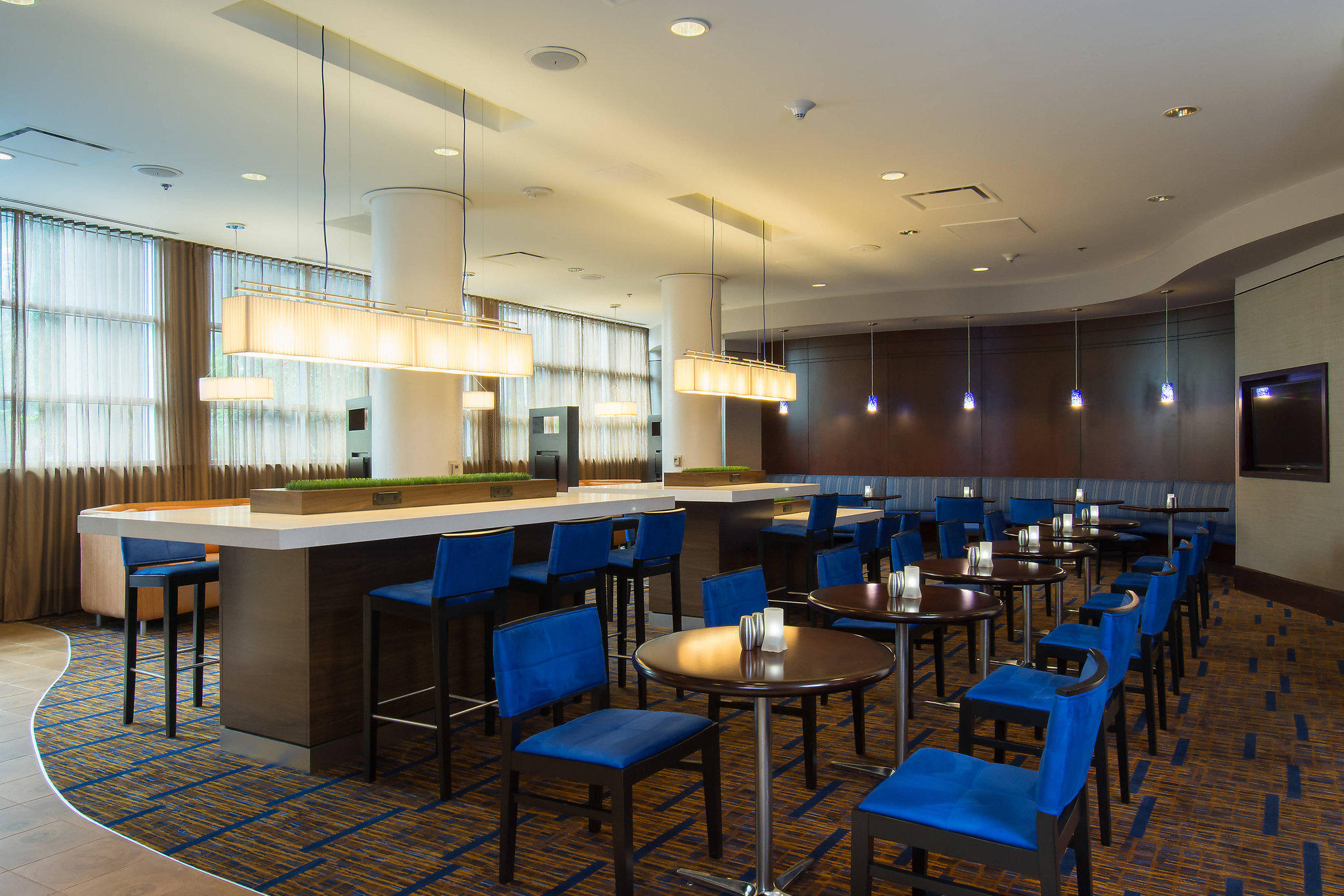 Courtyard by Marriott Columbia Downtown at USC Photo