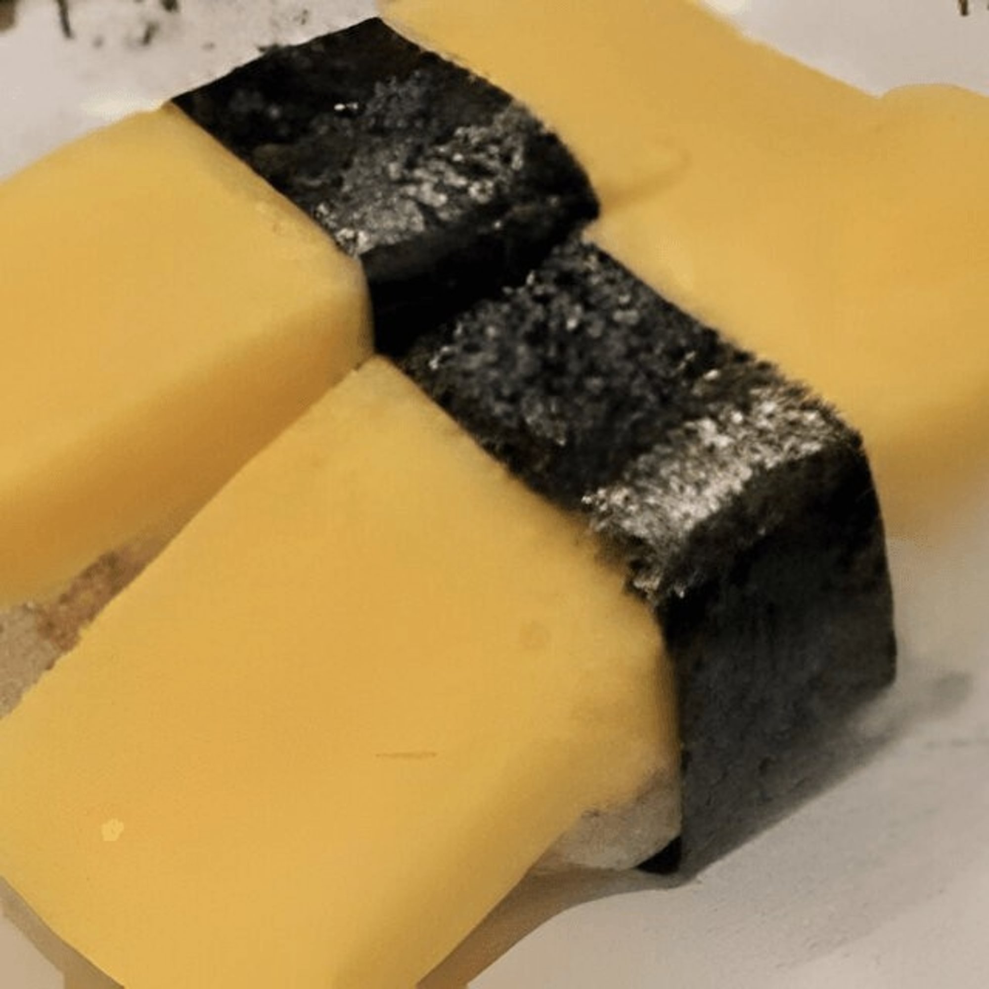 Egg / Tamago Sushi (2pcs)
