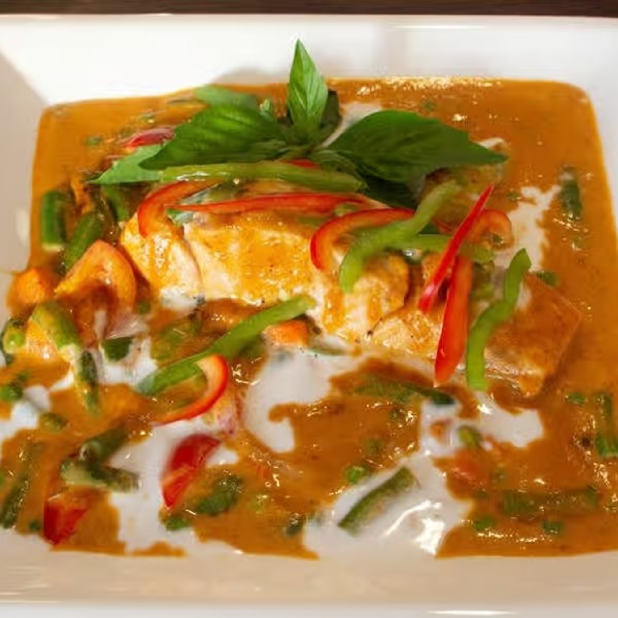 H6. Pa-Nang Salmon