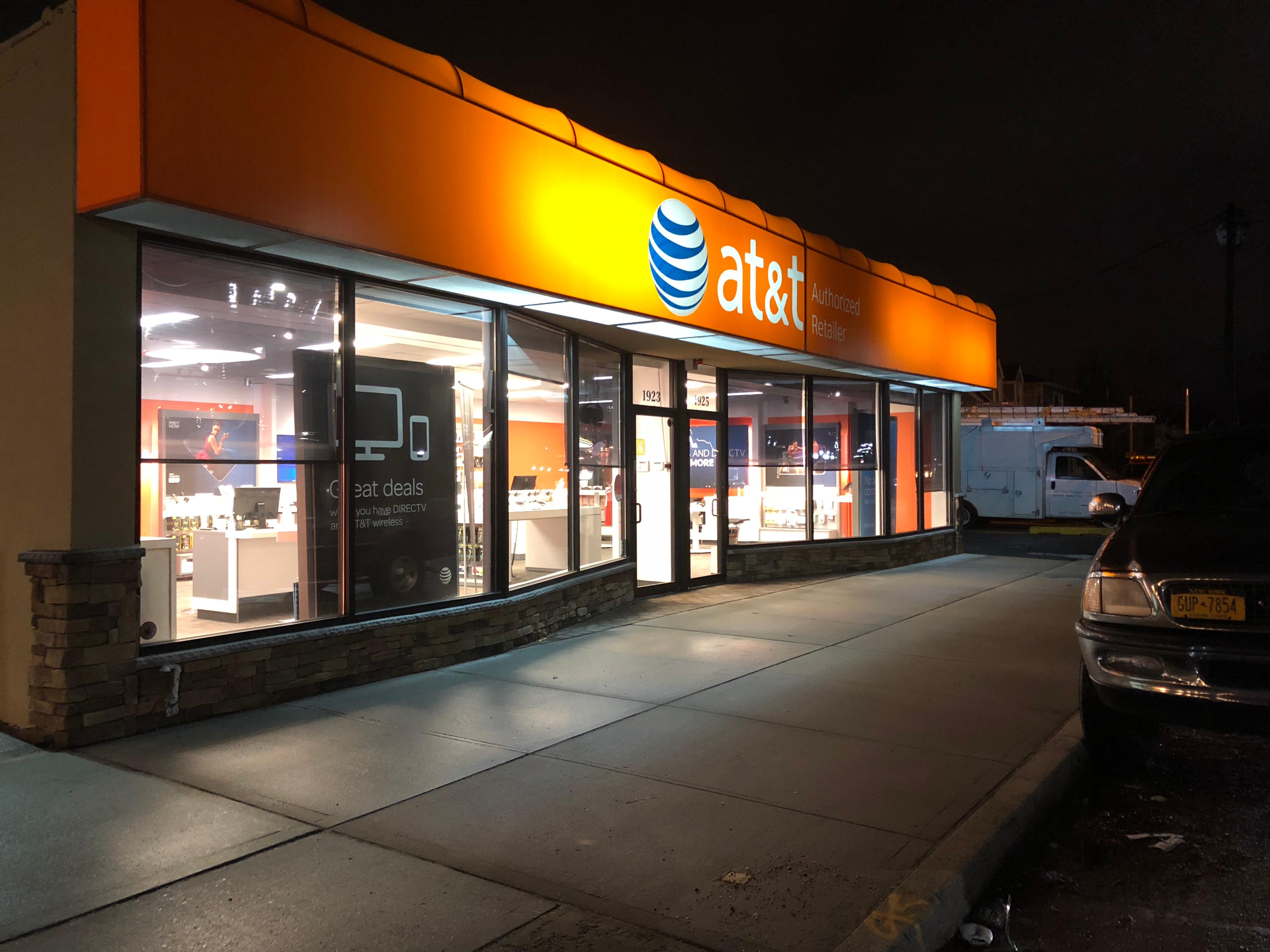 AT&T Store Photo