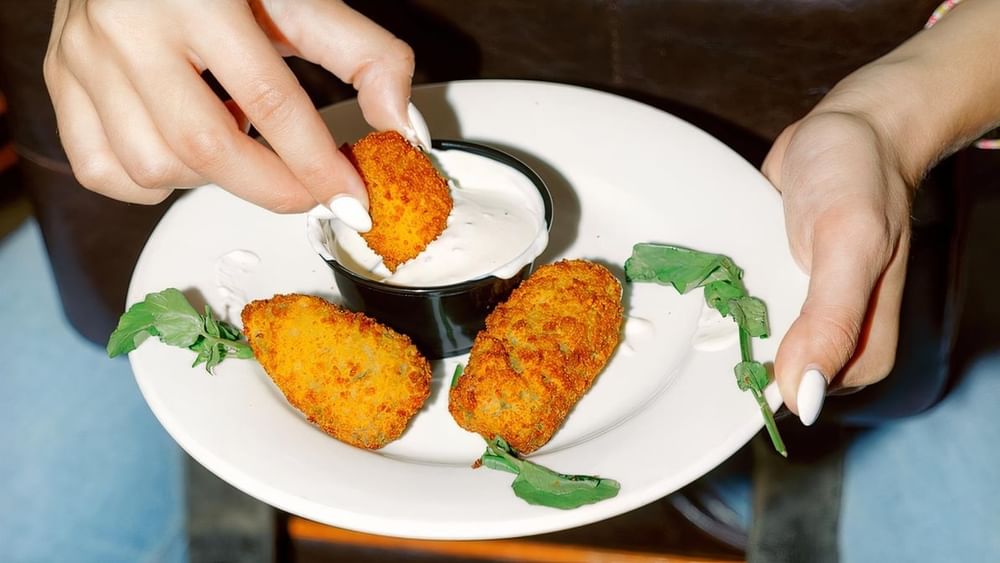 Jalapeños Cheddar Poppers