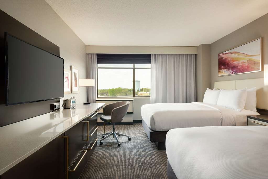 DoubleTree by Hilton St. Paul East Image