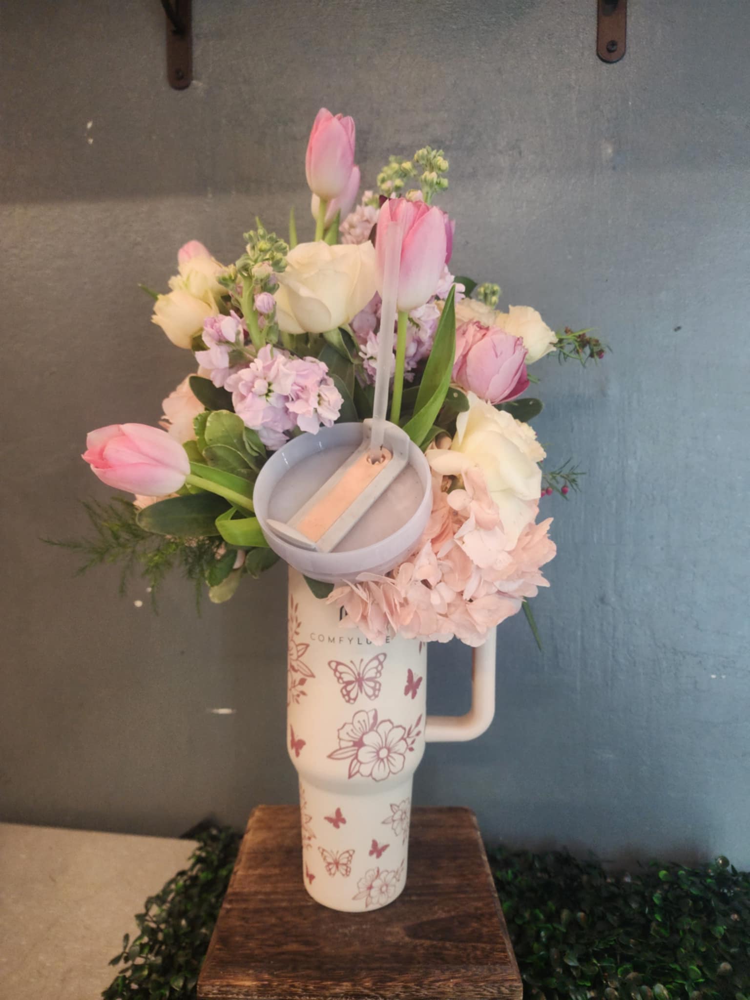 Arden Park Florist & Gift Gallery Image