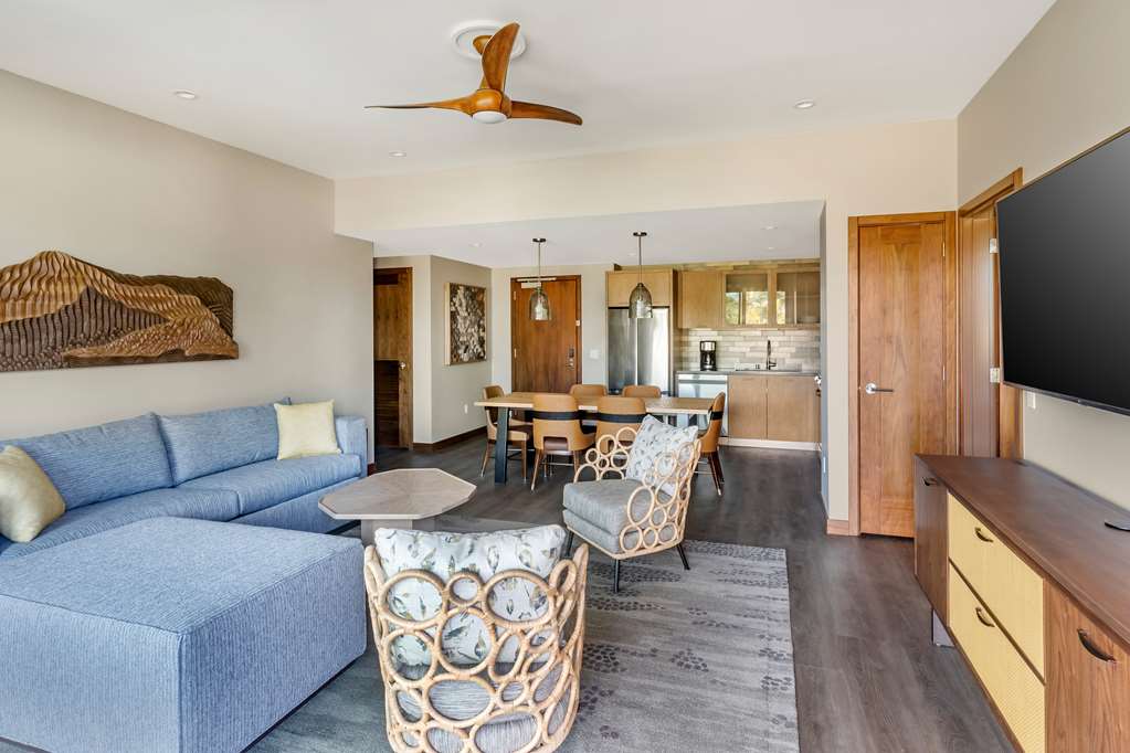 Hilton Grand Vacations Club Maui Bay Villas Image