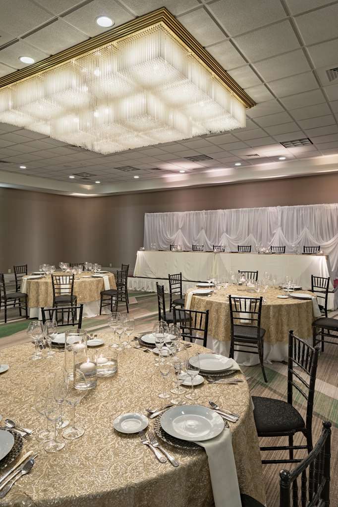 Hilton Birmingham Downtown at UAB Image