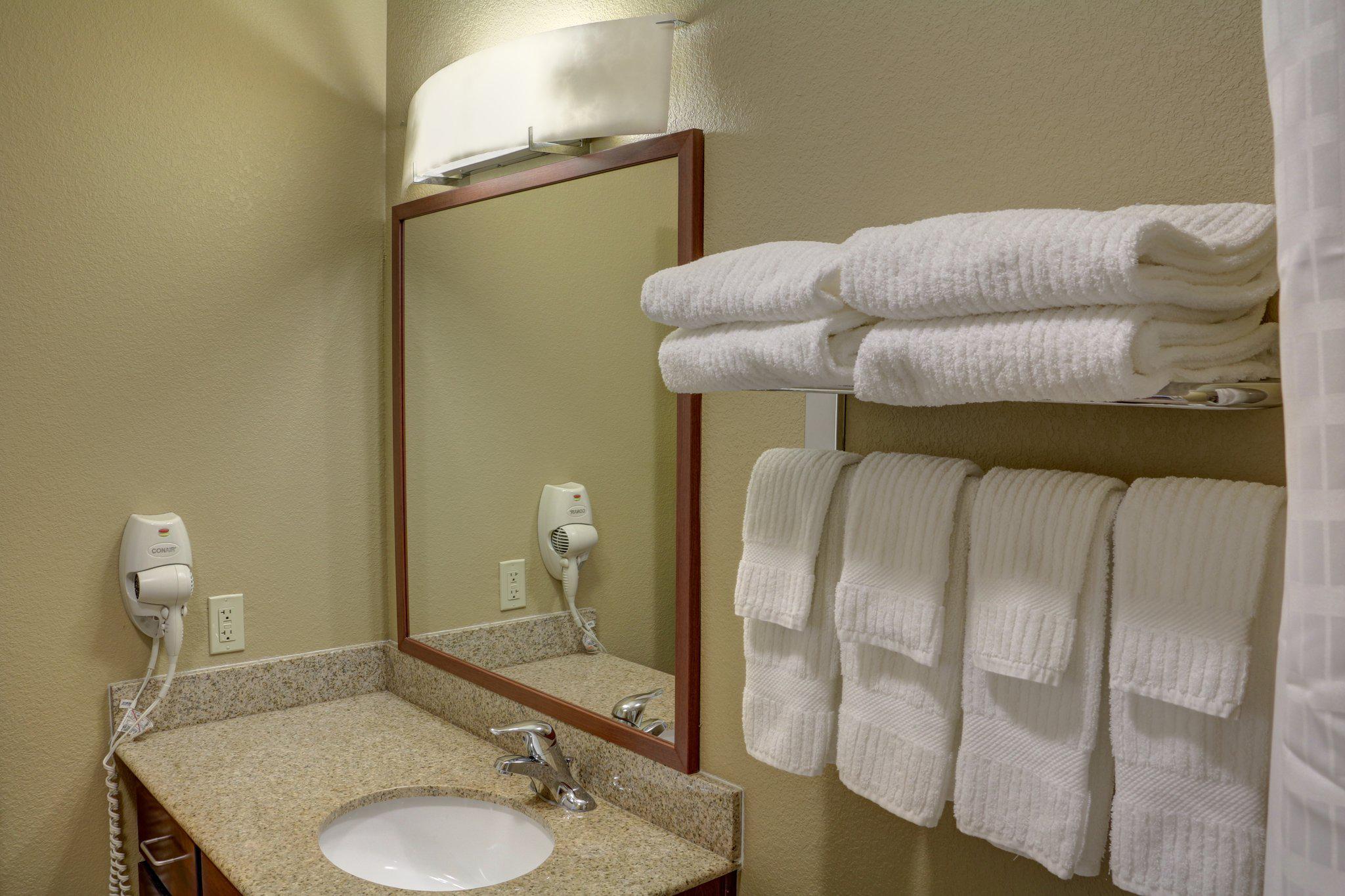 Candlewood Suites Texarkana Photo