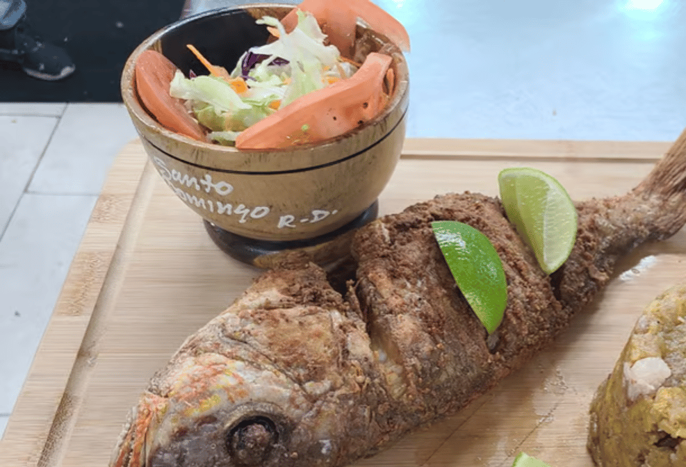 Pescado Rojo Frito / Fried Red Snapper MEDIANO