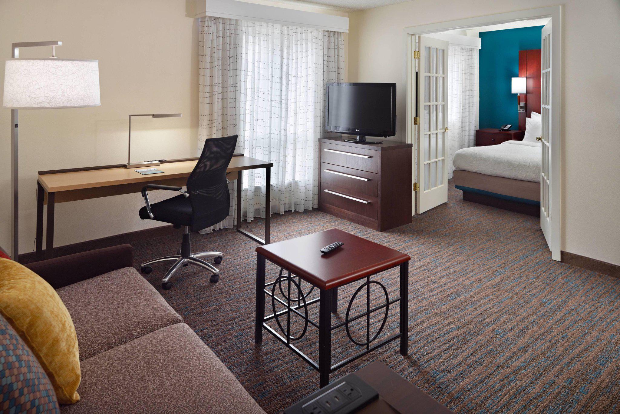 Residence Inn by Marriott Atlanta Airport North/Virginia Avenue Photo