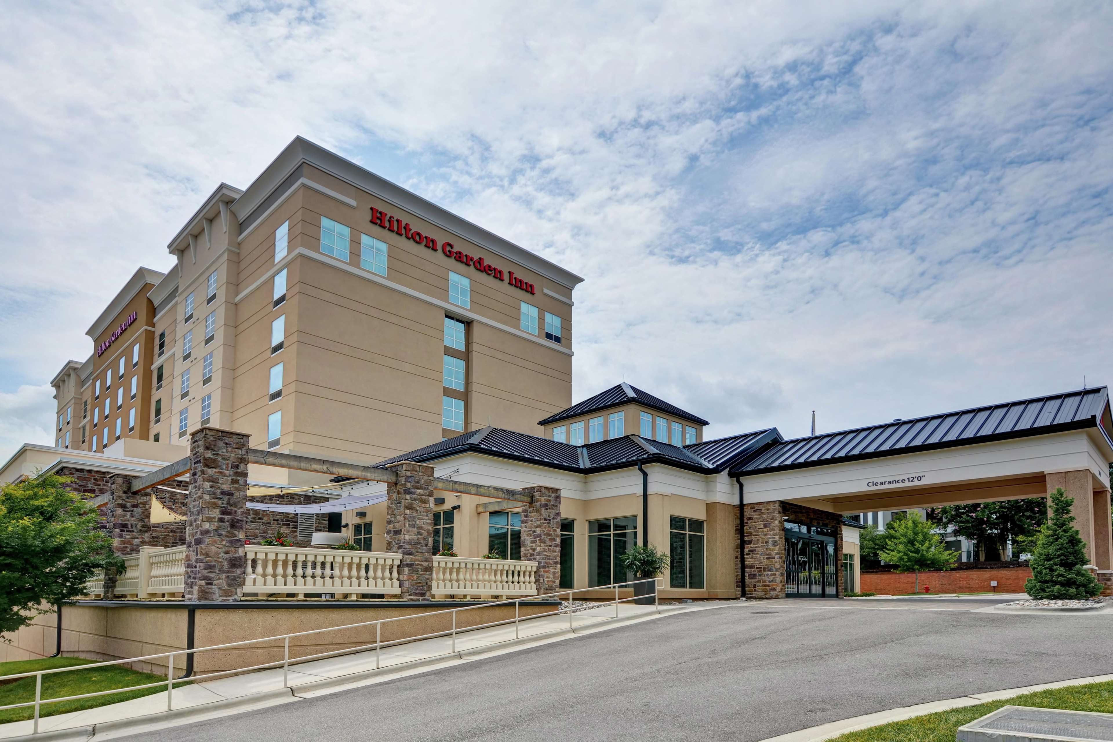 Hilton Garden Inn Raleigh /Crabtree Valley Photo