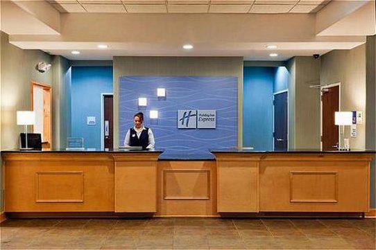 Holiday Inn Express & Suites Atlanta Southwest-Fairburn Photo