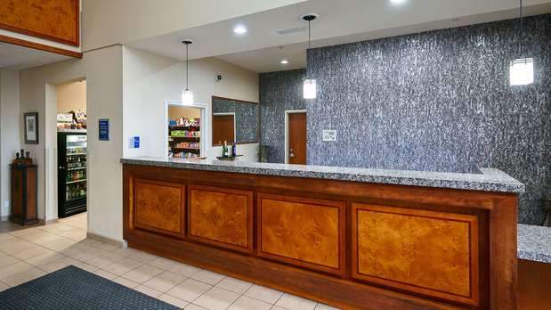 Images Best Western Plus Peppertree Inn at Omak