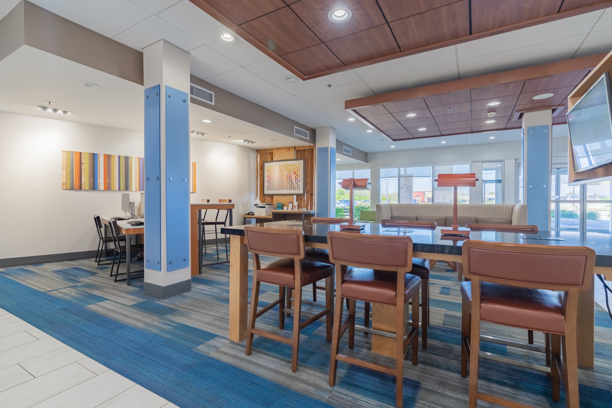 Holiday Inn Express & Suites Marion by IHG Image