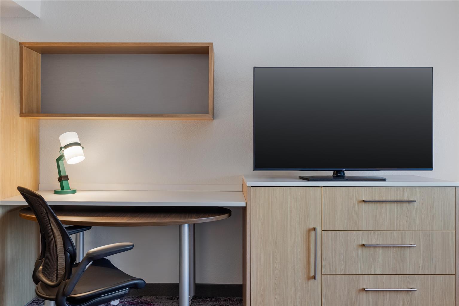 Home2 Suites by Hilton Milwaukee Brookfield Image