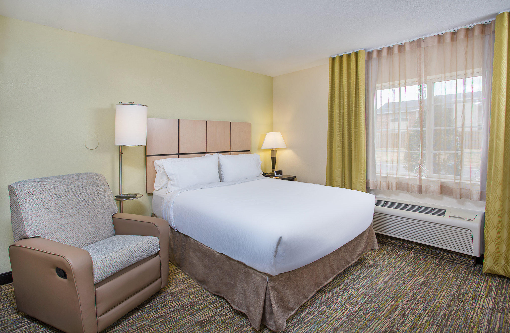 Candlewood Suites Bowling Green Photo