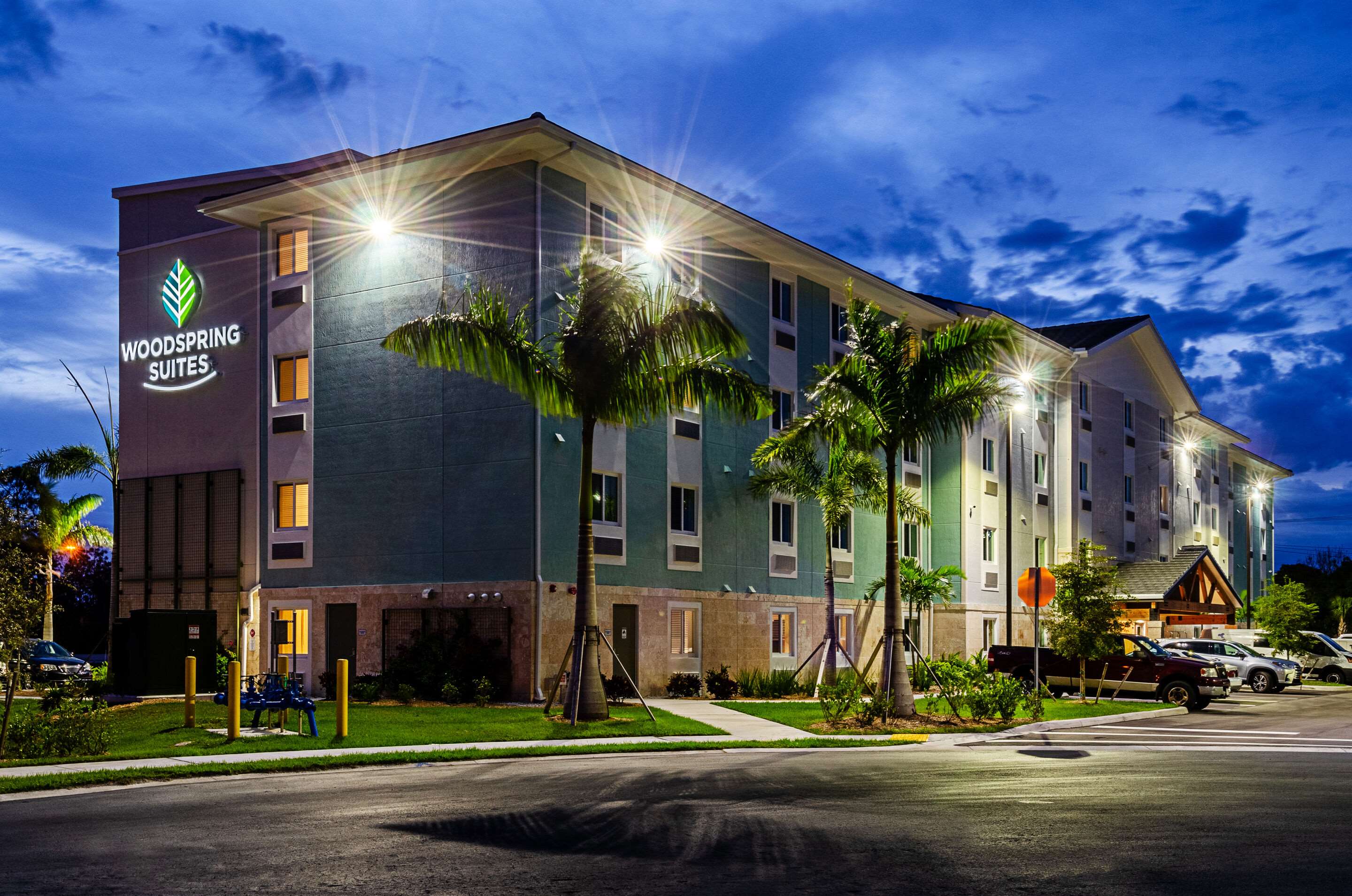 WoodSpring Suites Naples Photo