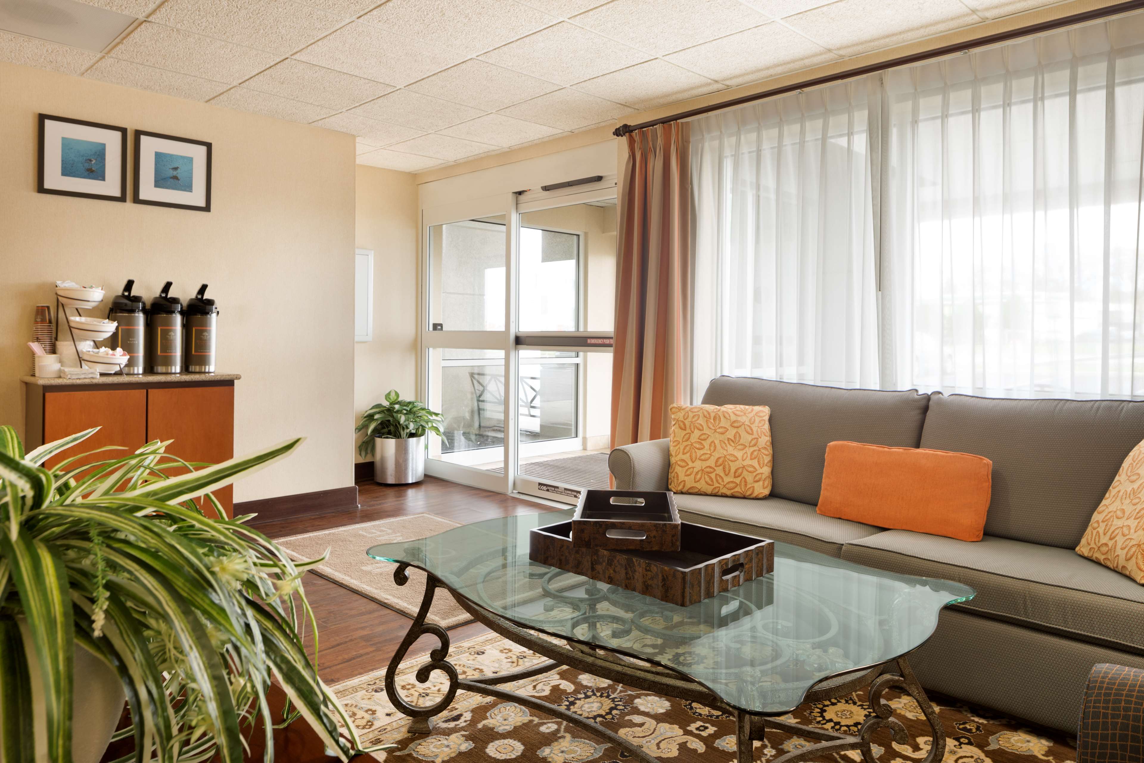 Country Inn & Suites by Radisson, Port Clinton, OH Photo