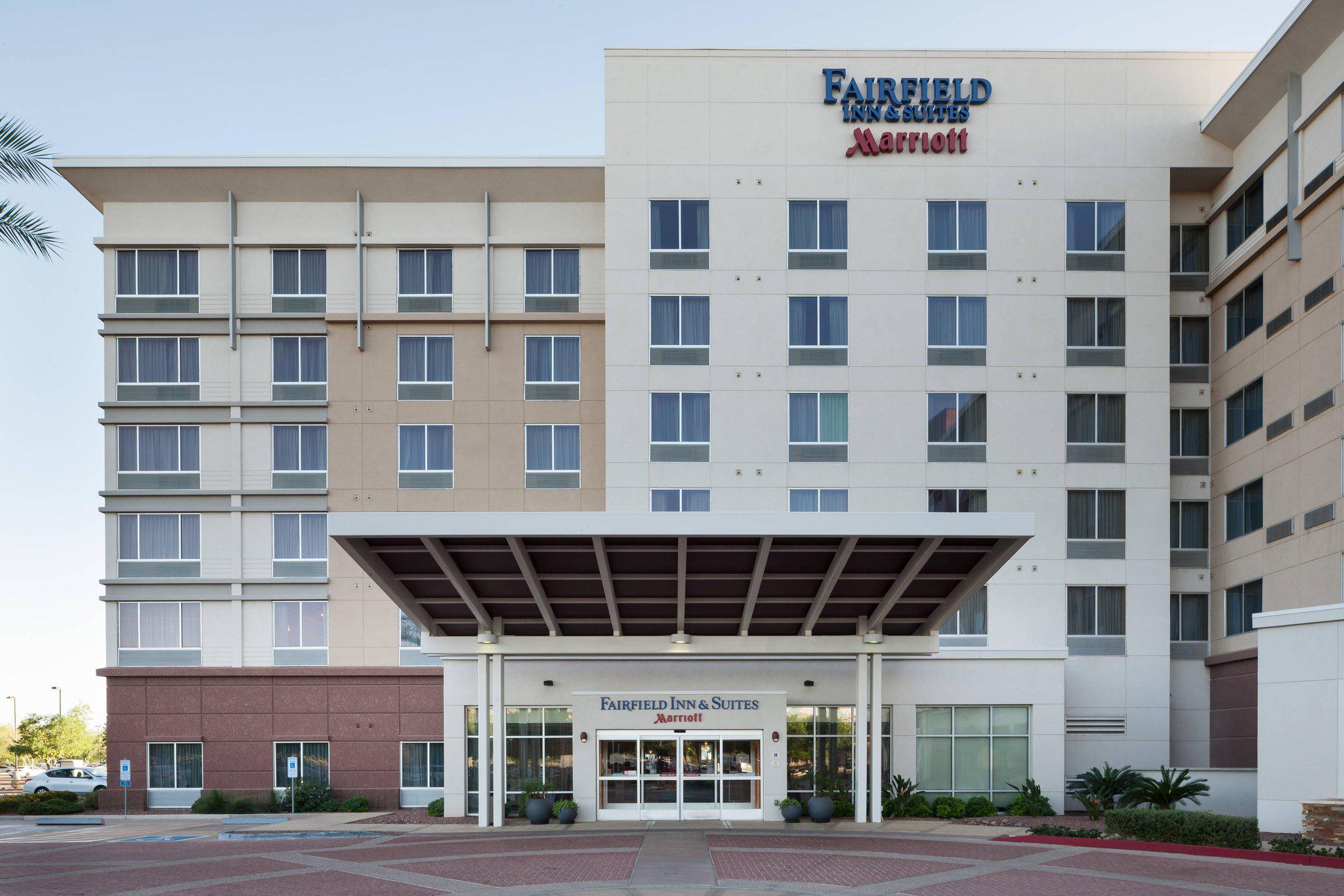 Fairfield Inn & Suites by Marriott Phoenix Chandler/Fashion Center Photo