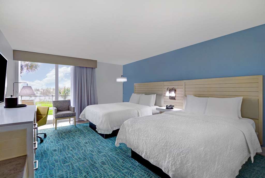 Hampton Inn Jacksonville Beach/Oceanfront Image