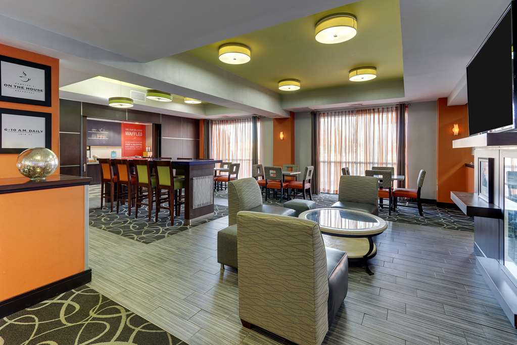 Hampton Inn Springfield, 101 W Leffel Ln, Springfield, OH, Hotels