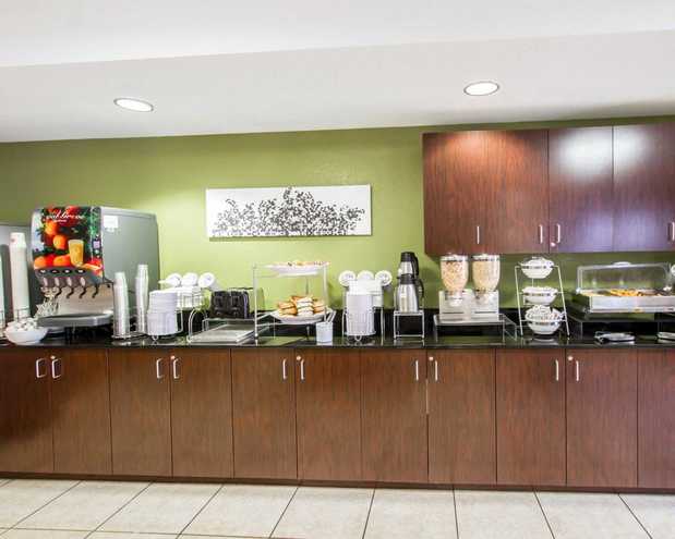 Images Sleep Inn at North Scottsdale Road