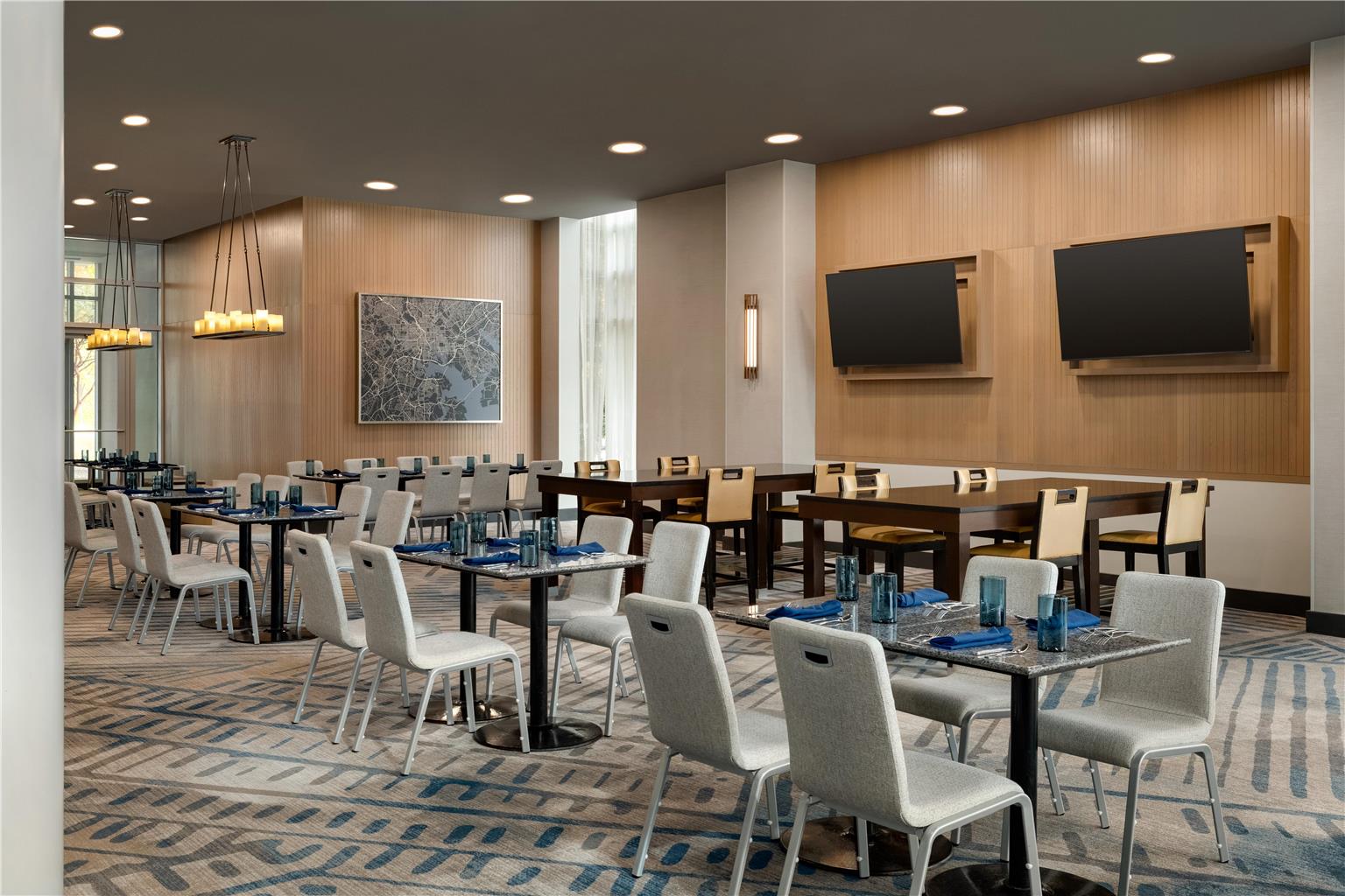 Hilton Baltimore BWI Airport Image