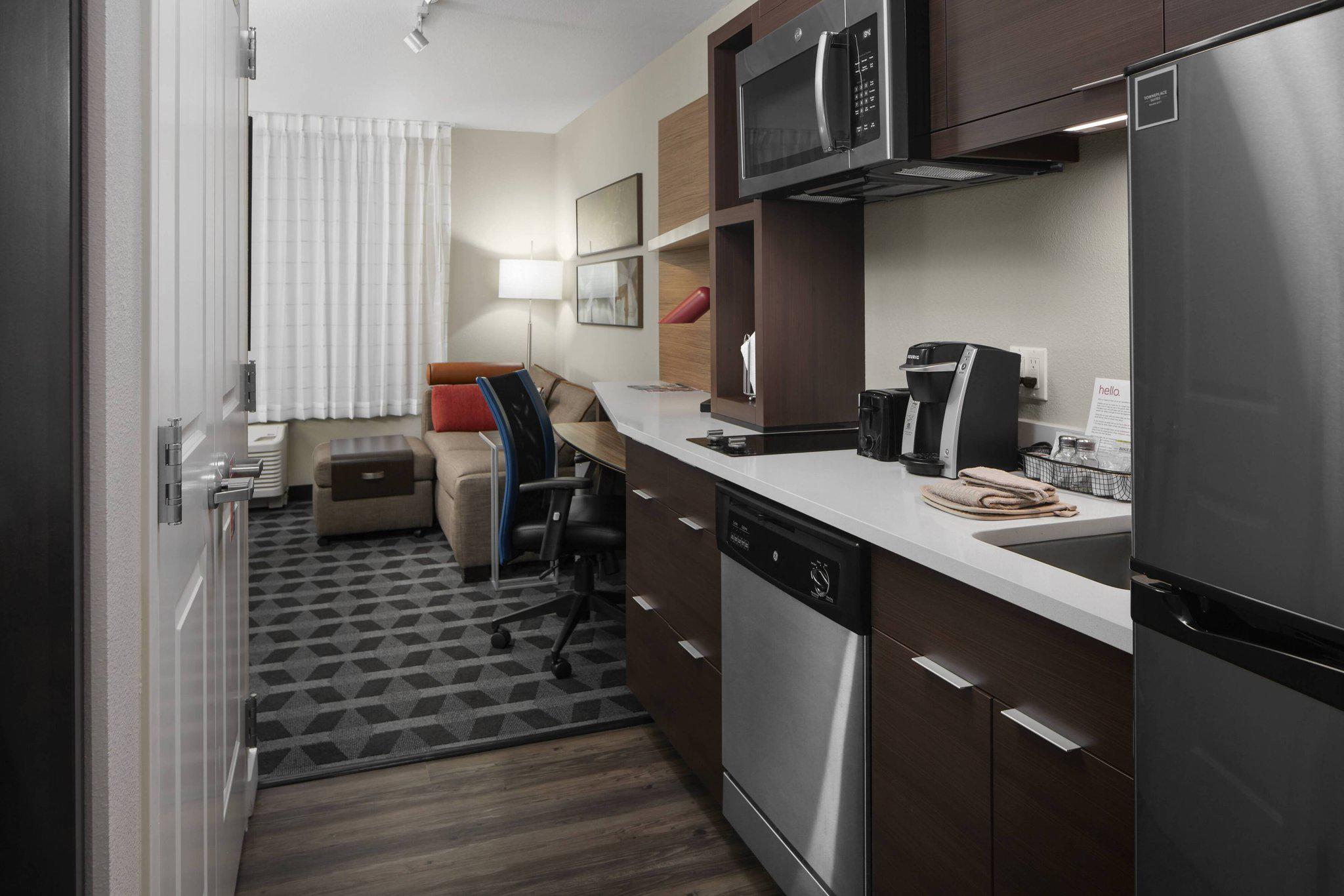 TownePlace Suites by Marriott Tampa South Photo