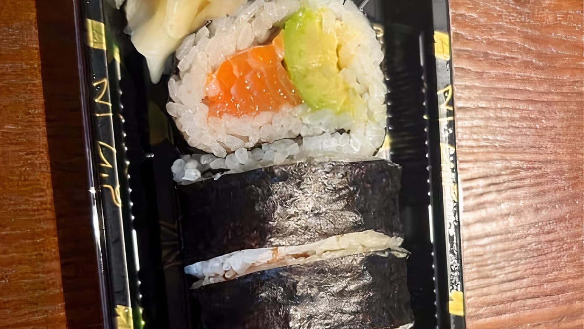 Salmon Avocado Roll