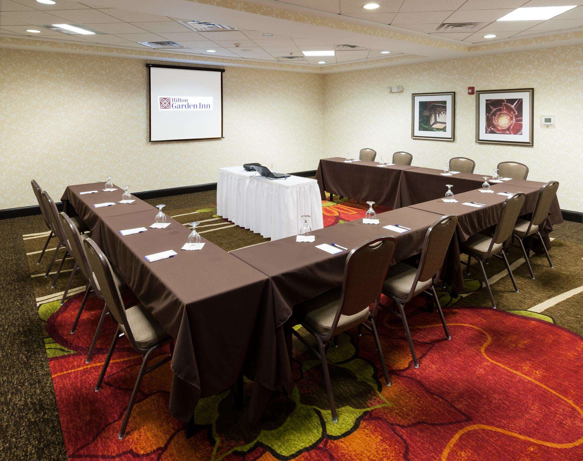 Hilton Garden Inn Merrillville Photo