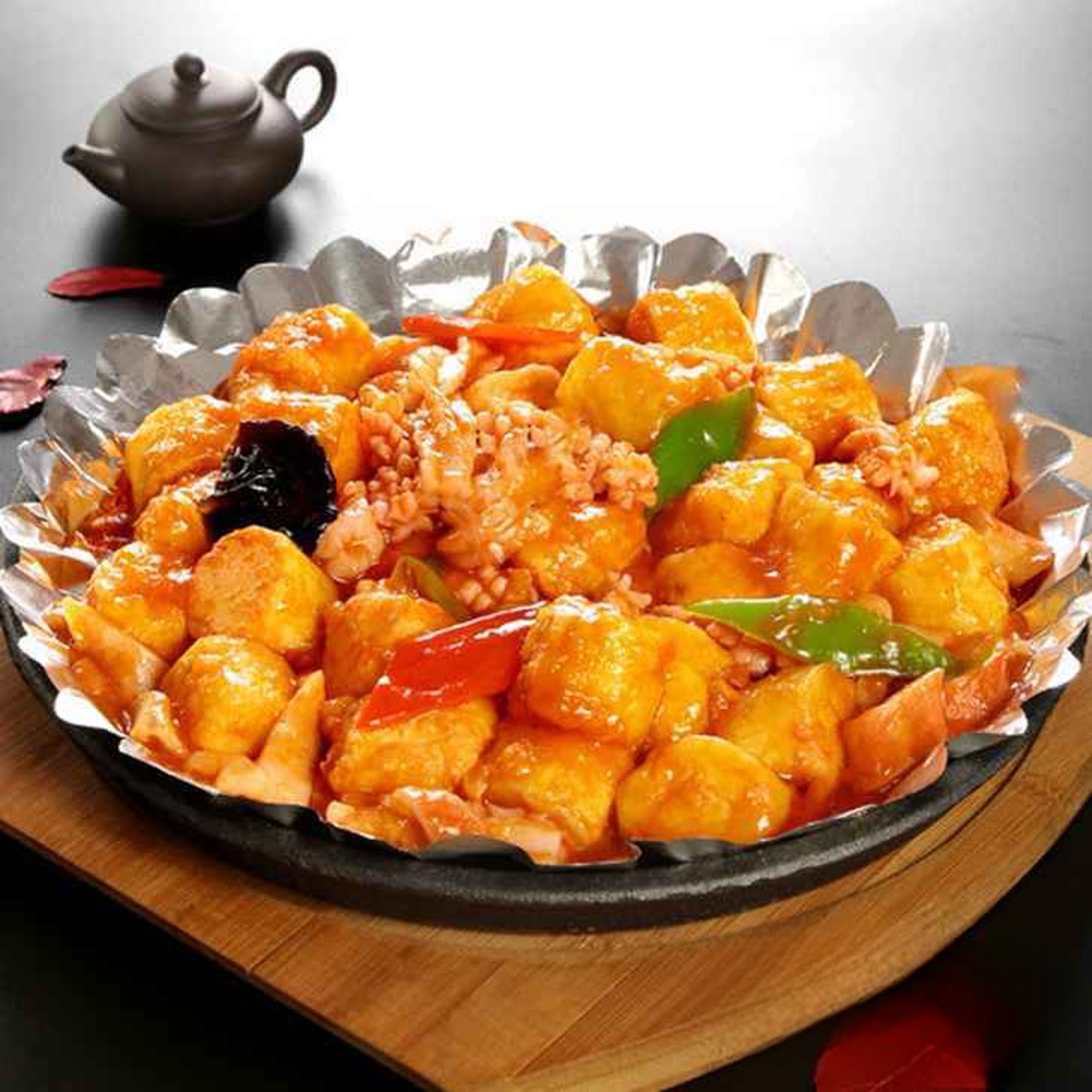 HT1. 鐵板海皇玉子豆腐/Sizzling Assorted Seafood w. Japanese Egg Tofu