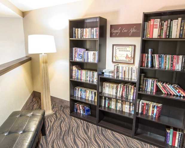 Images Sleep Inn at North Scottsdale Road