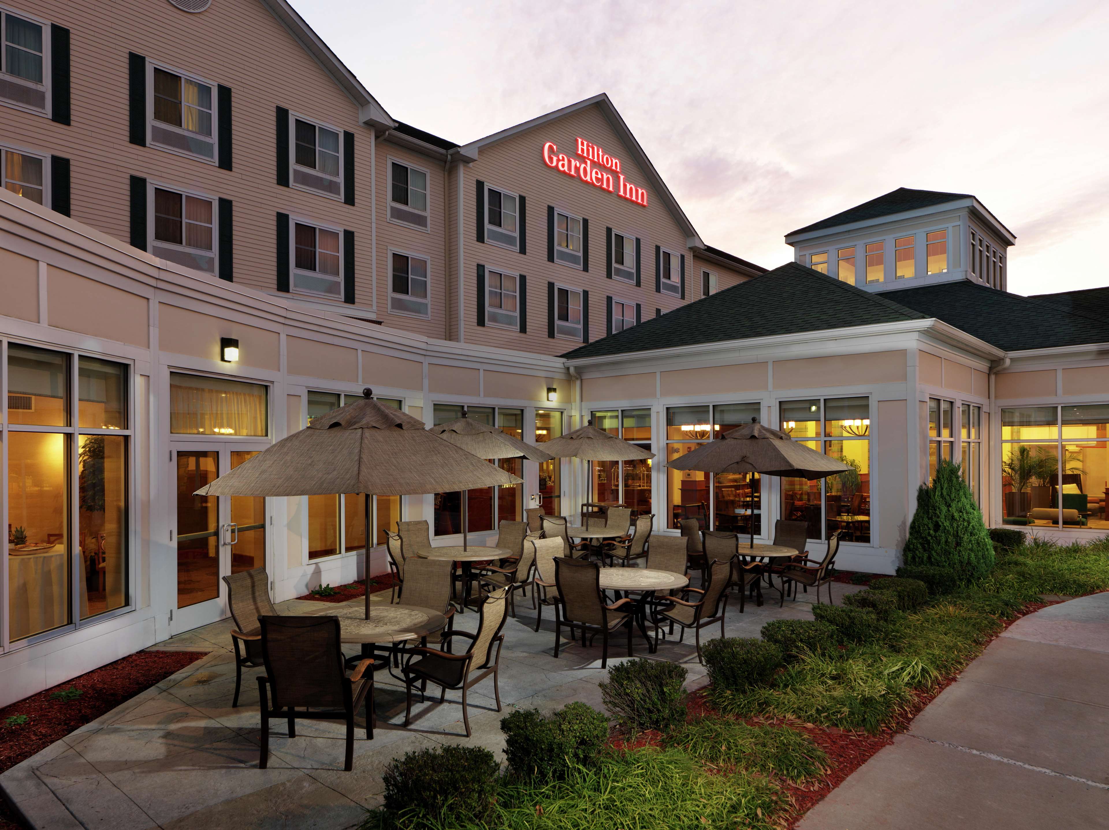 Hilton Garden Inn Milford Photo