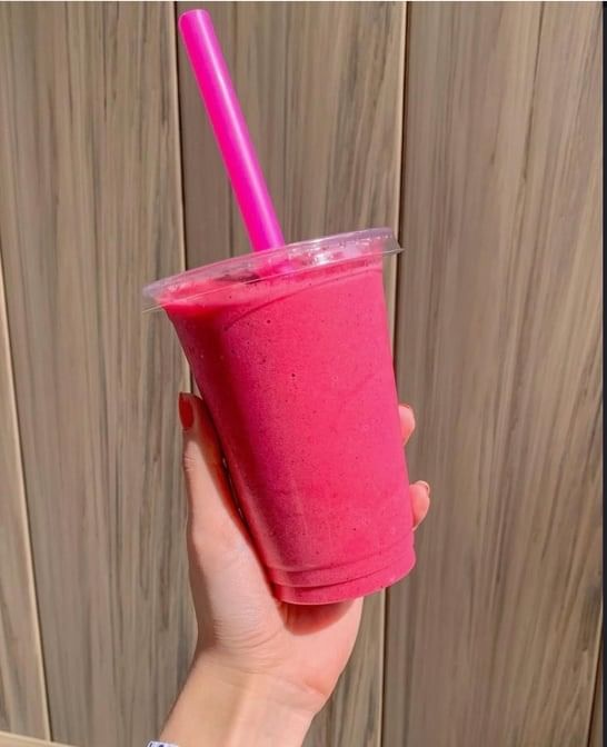 Dreamy Dragon Fruit Smoothie