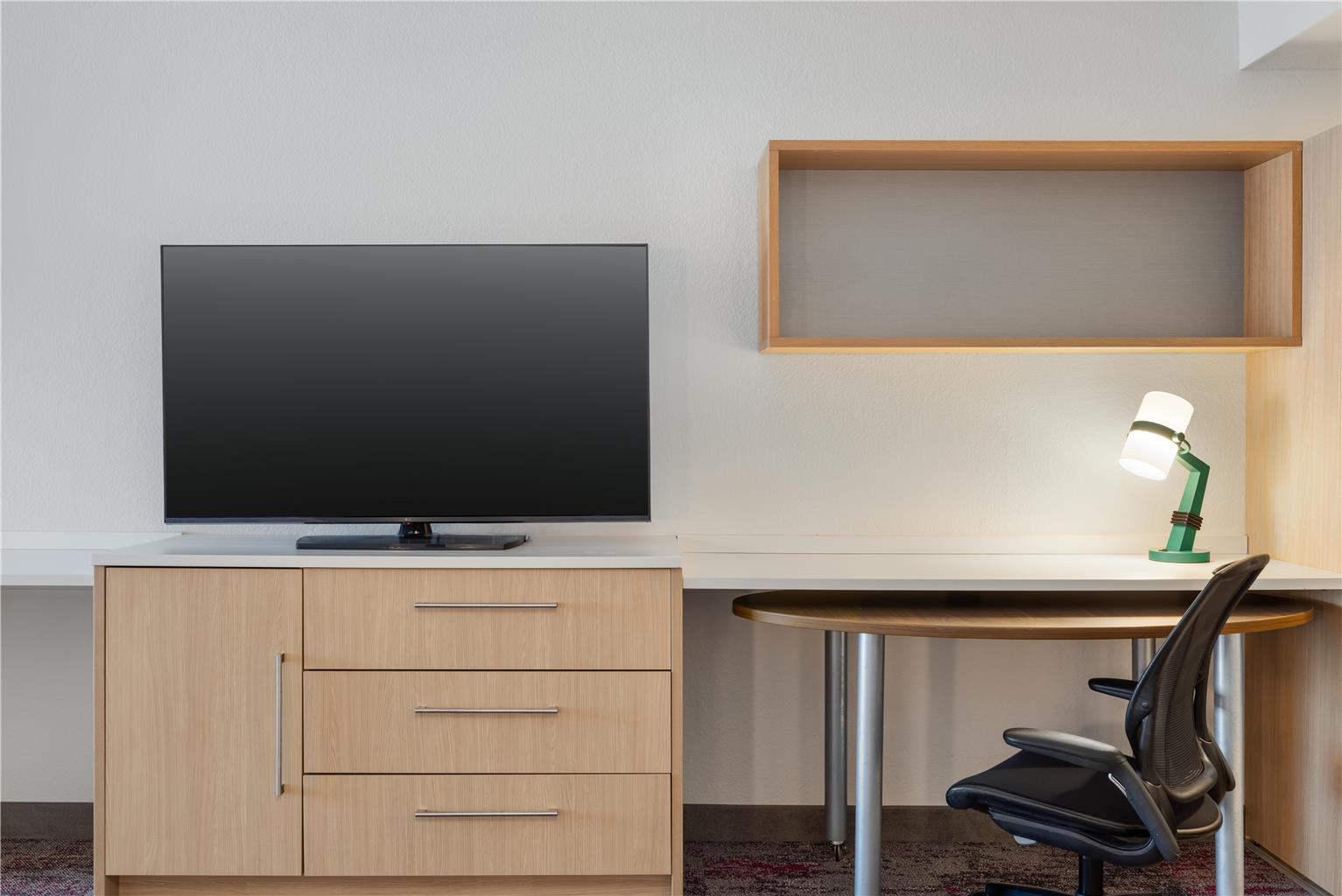 Home2 Suites by Hilton Milwaukee Brookfield Image